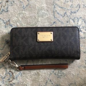 Michael Kors wallet